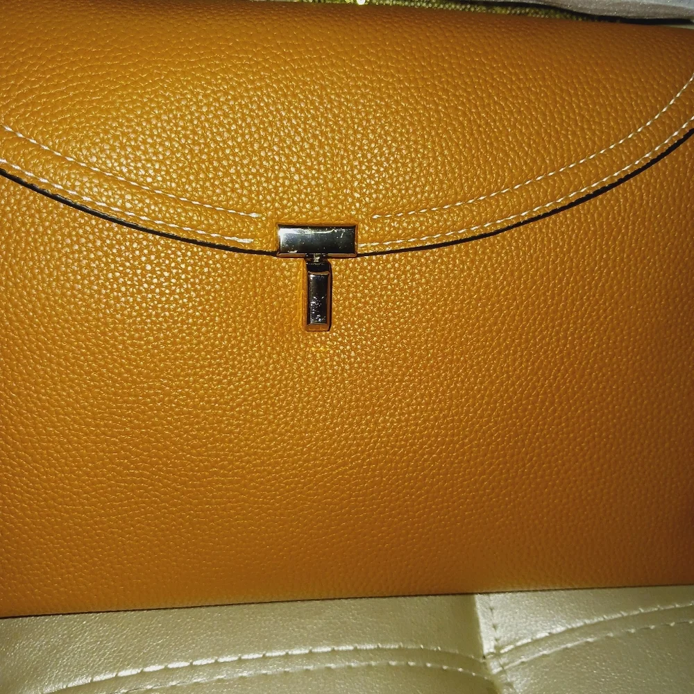 UNBRANDED T-LOCK Tan Leather Handbag Shoulder Bag BRAND NEW! - Picture 4 of 5